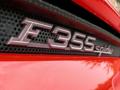12_f355_badge